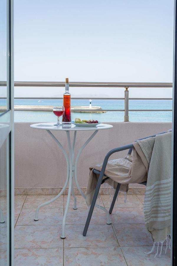 Sole Mare Seaside Apartments Goúvai Luaran gambar